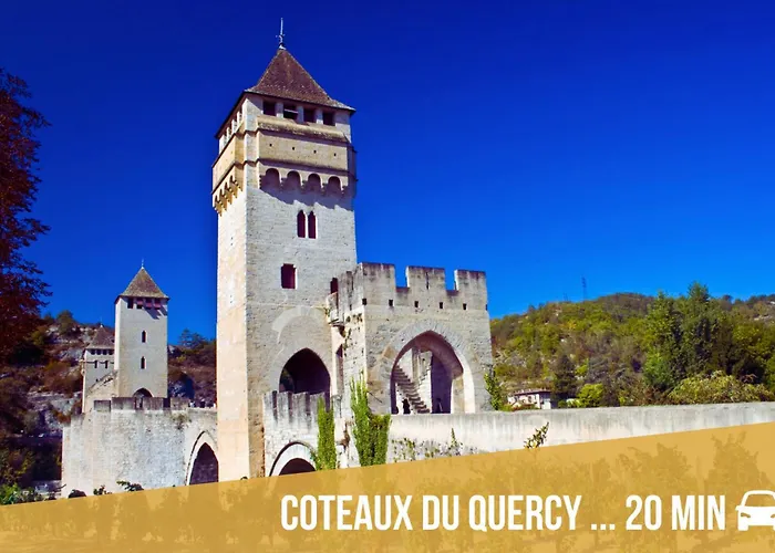 Le - Parking - Vue Piscine - By アパート *